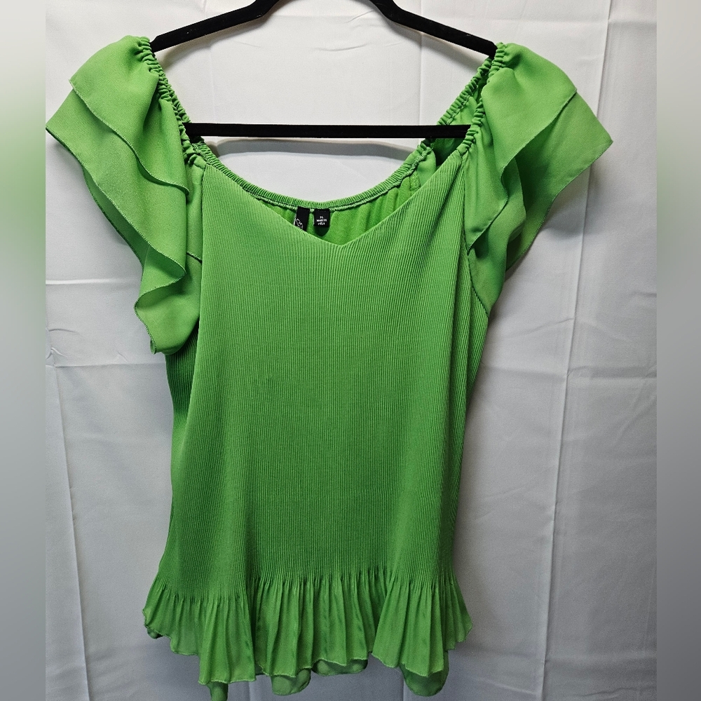 Essentials by Milano Vibrant Green Ruffled Sleeve Top NWOT, Sz XL